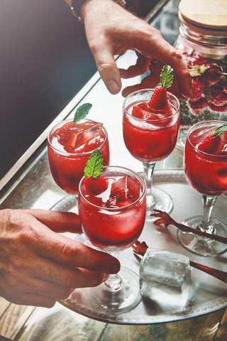 5 idées de cadeaux à base de cocktails pour la fête des mères - L'Alchimiste